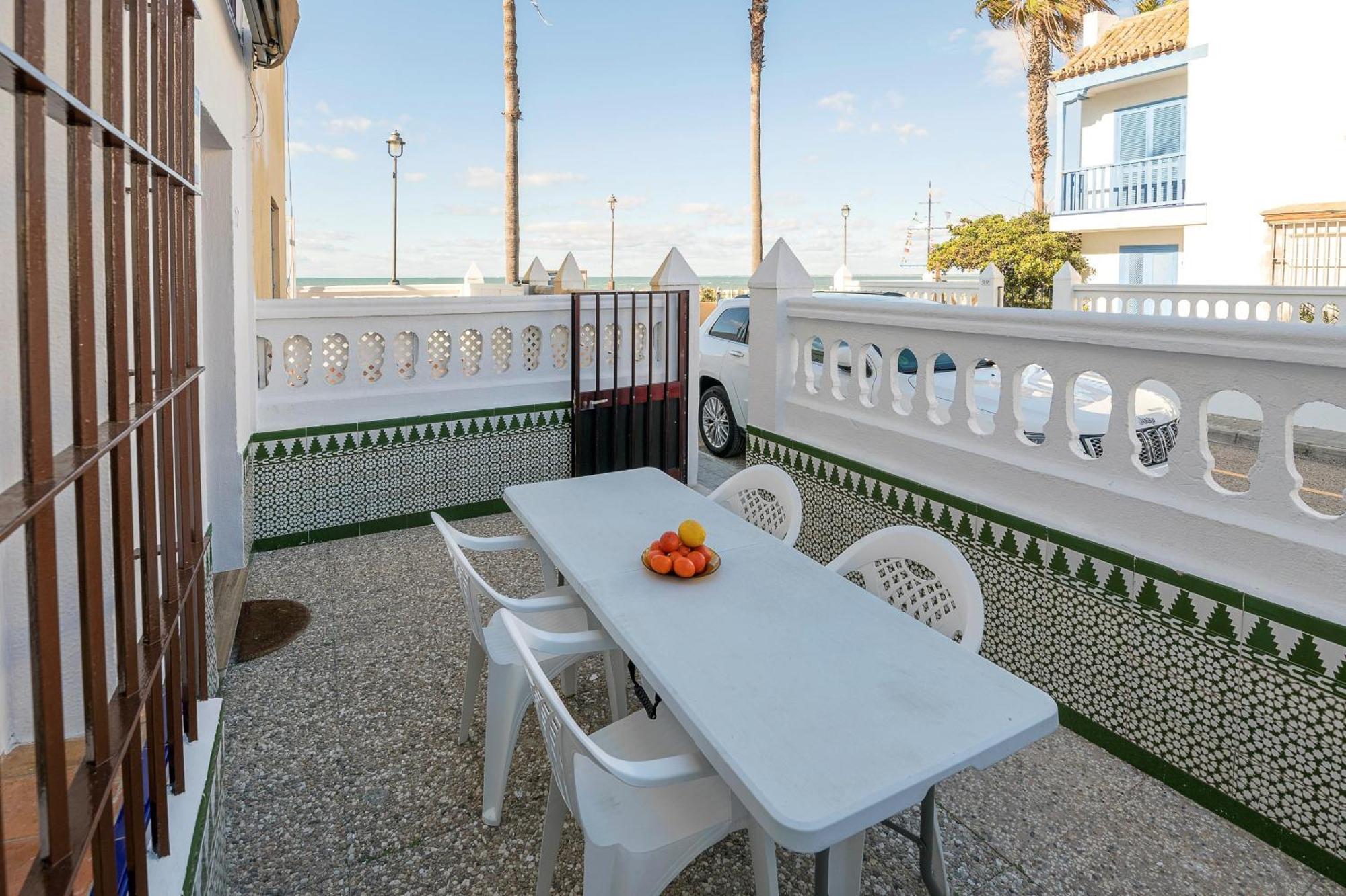 El Paseo Del Faro Villa Chipiona Exterior photo